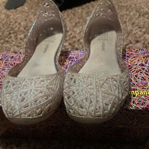 Super cute mini melissa flats